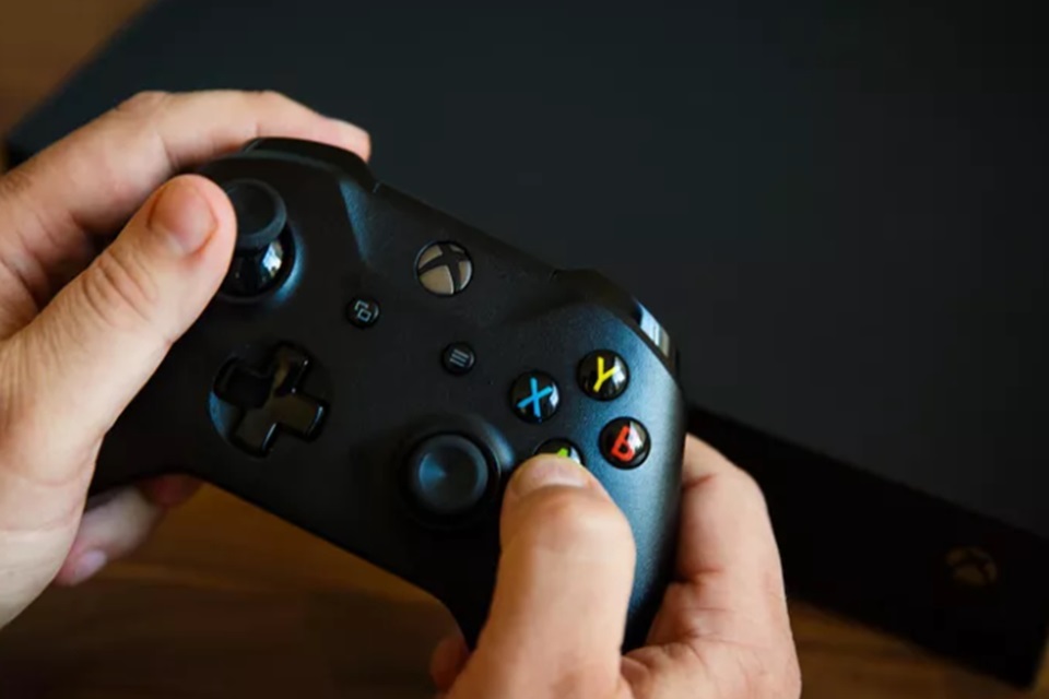 Imagem de xCloud, o streaming de games da Microsoft, seria gratuito para Xbox One no tecmundo