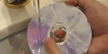 Imagem de Dicas para recuperar CDs e DVDs riscados no site TecMundo